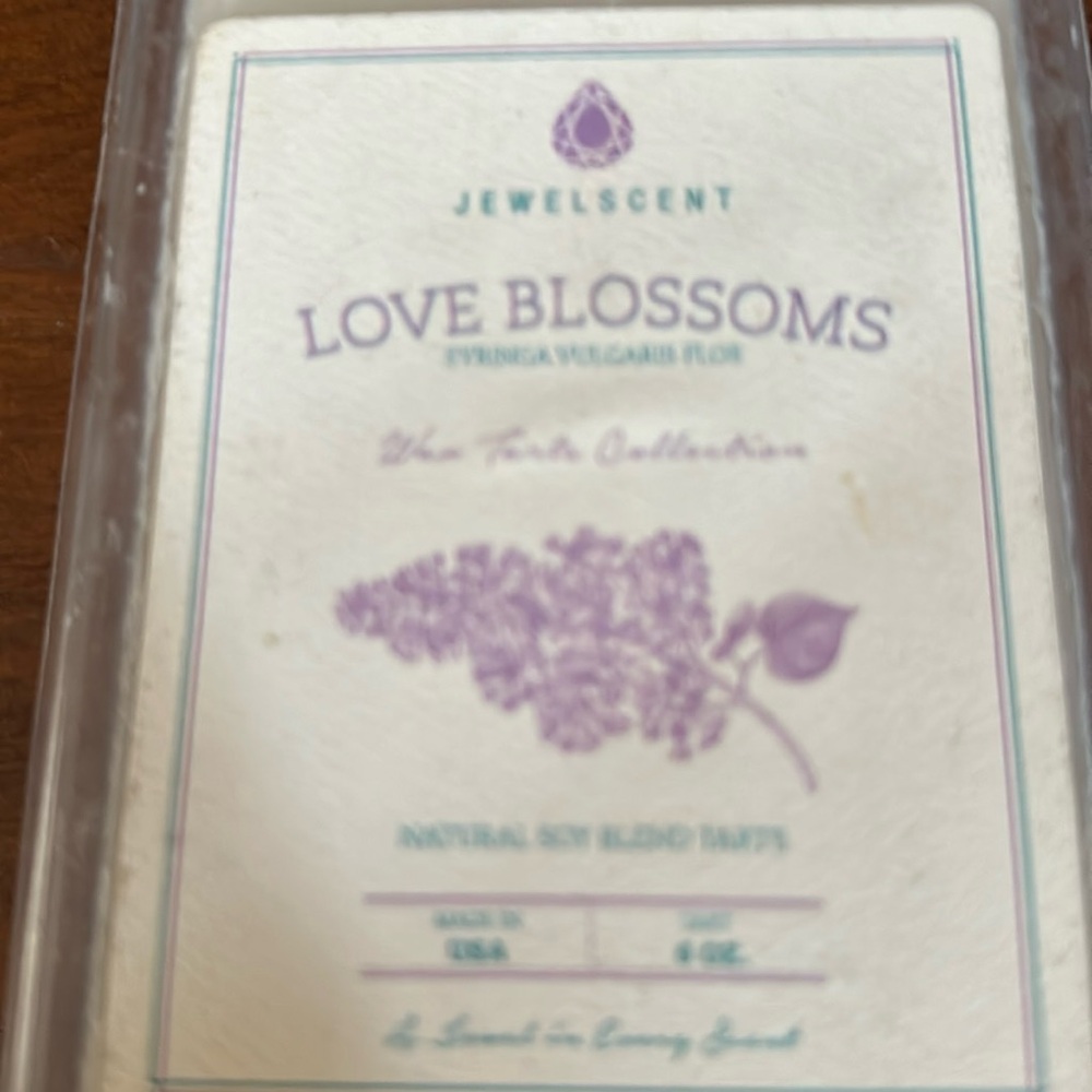 Jewelscent love‎ blossoms wax tarts